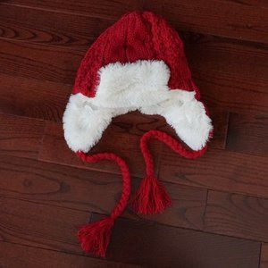 Aeropostale Fuzzy Red and White Knitted Toque